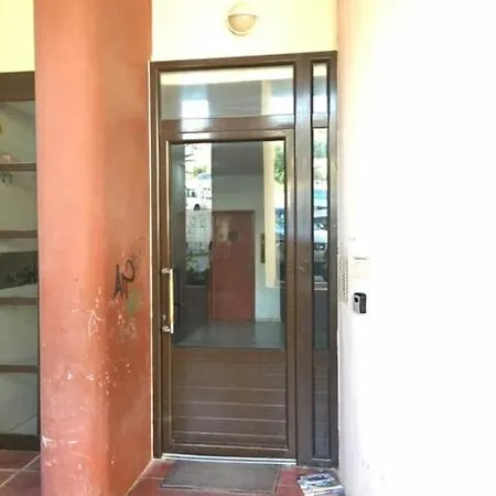 Apartment Smart Choice Sea Front *