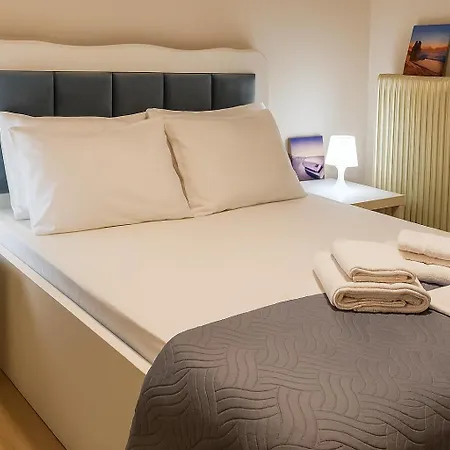 Smart Choice Sea Front Апартаменты Ретимно