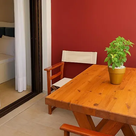 Smart Choice Sea Front Апартаменты Ретимно